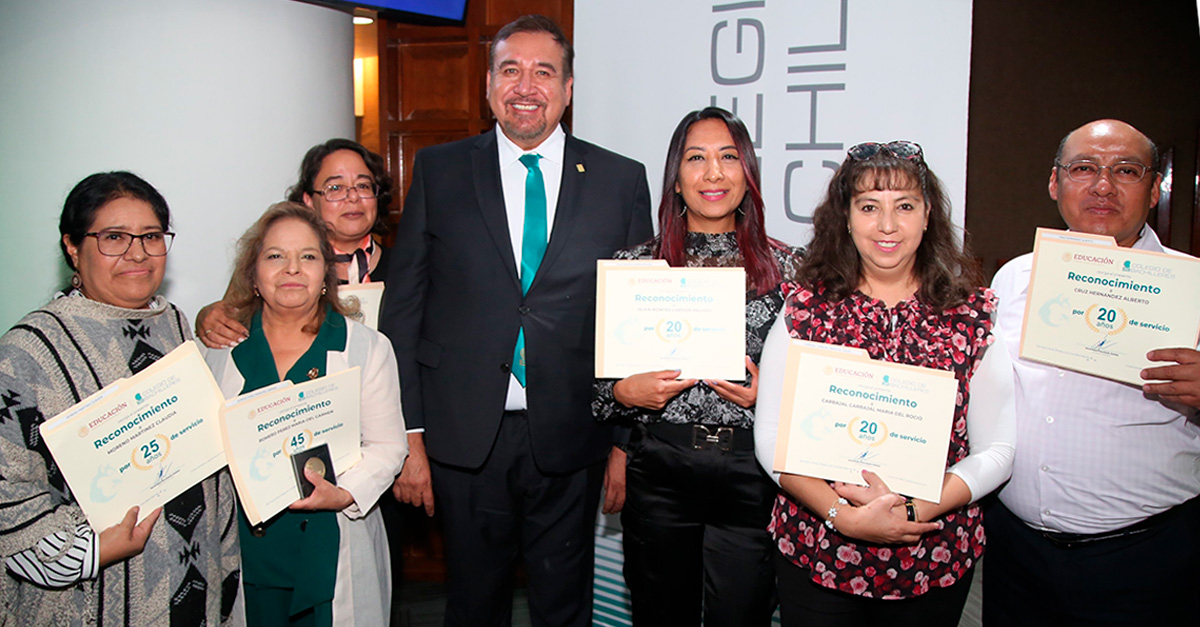 Homenaje al corazón del Colegio de Bachilleres 